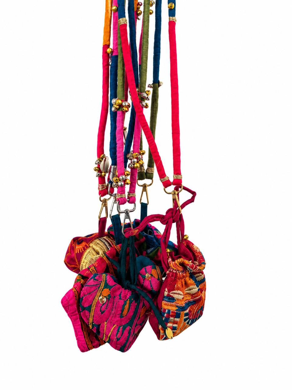 Medium pouches